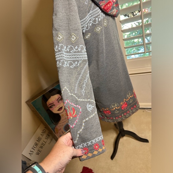 Adore grey embroidered long hoodie size m - Picture 3 of 8